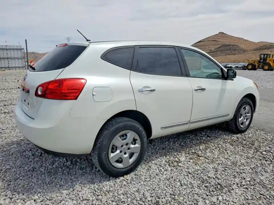 JN8AS5MT5FW163818 2015 NISSAN ROGUE-2