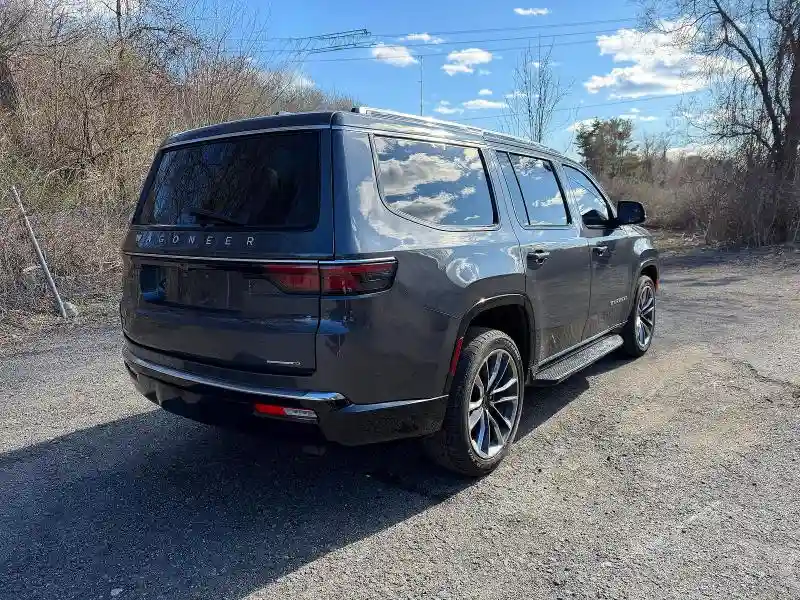 1C4SJVBT4NS129042 2022 JEEP WAGONEER-2