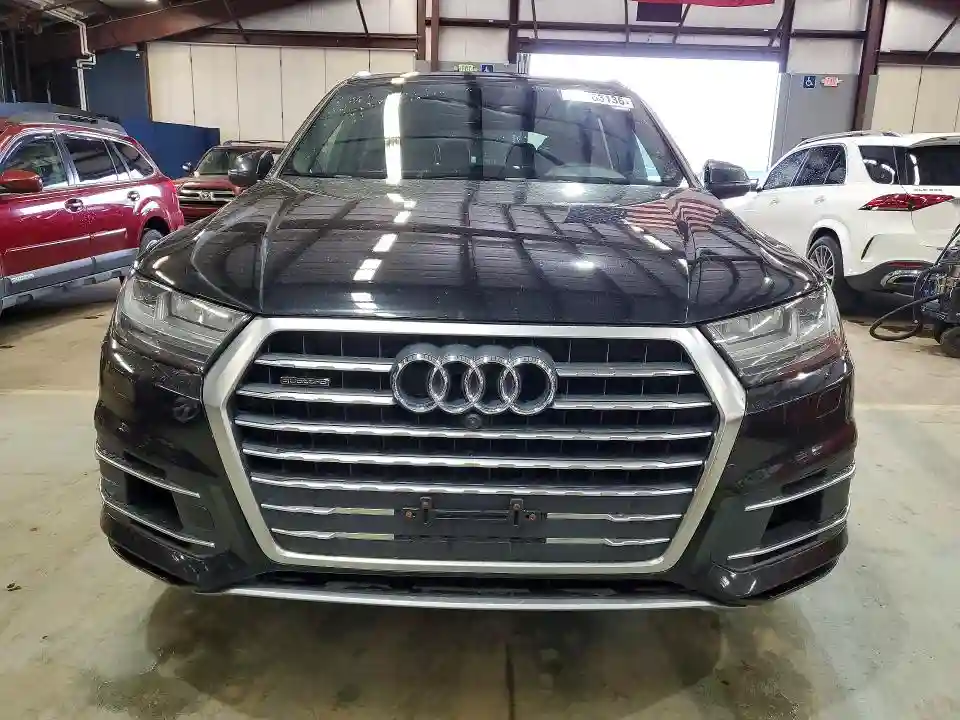 WA1LAAF72JD027905 2018 AUDI Q7-4