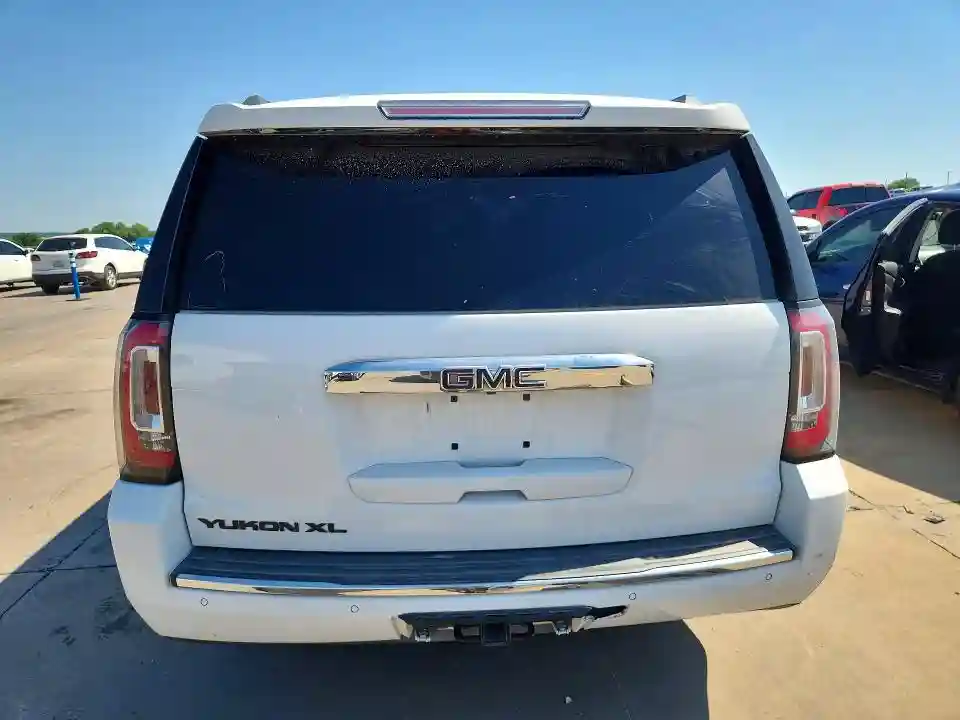 1GKS2HKJ1JR237699 2018 GMC YUKON-5