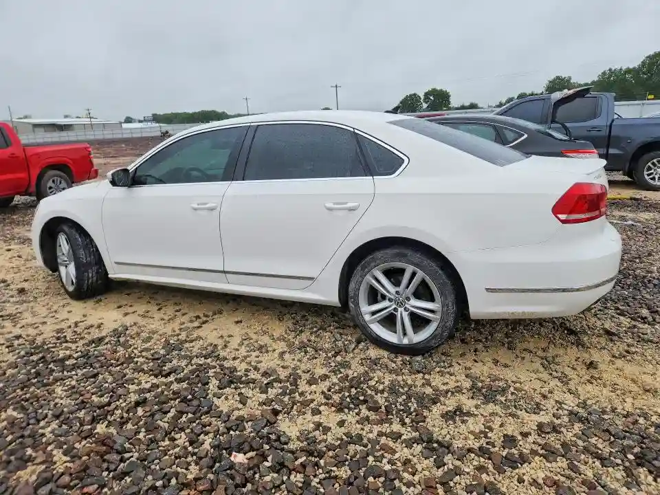 1VWCN7A37EC010205 2014 VOLKSWAGEN PASSAT-1