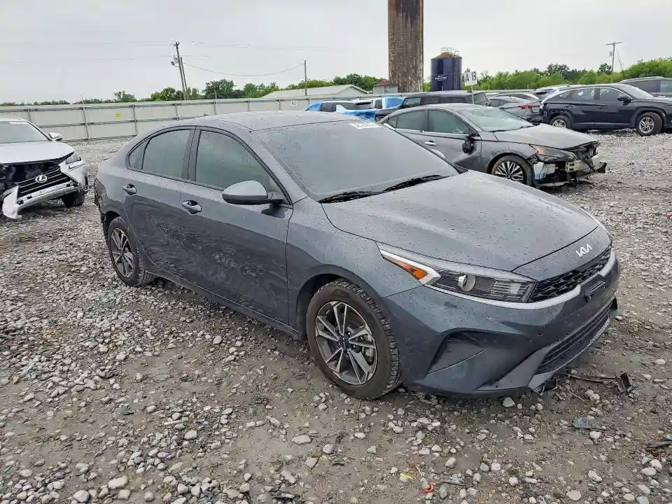 3KPF24AD3RE730373 2024 KIA FORTE LXS-3