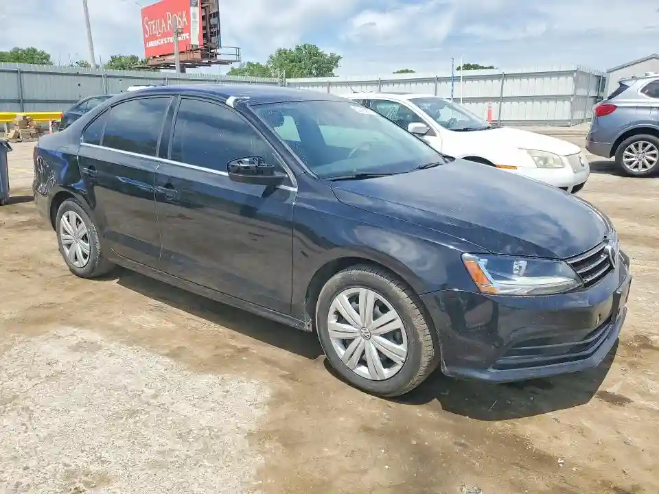 3VW167AJ3HM347993 2017 VOLKSWAGEN JETTA-3