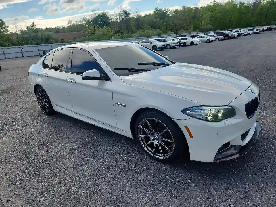 WBA5B1C51GG133846 2016 BMW 5 SERIES-3