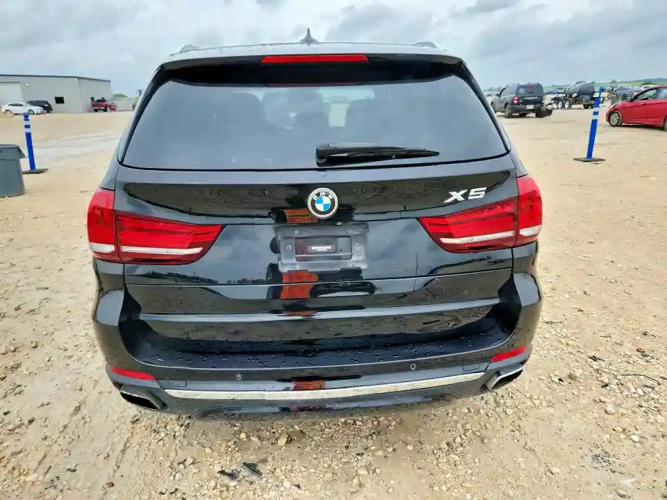 5UXKR2C56J0X09291 2018 BMW X5-5