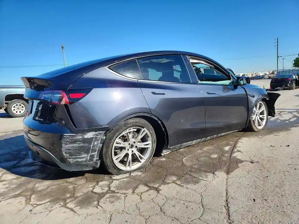 7SAYGDEE9RF994045 2024 TESLA MODEL Y-2