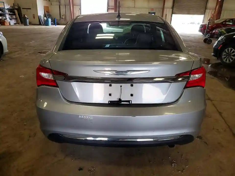 1C3CCBBB3DN601382 2013 CHRYSLER 200-5