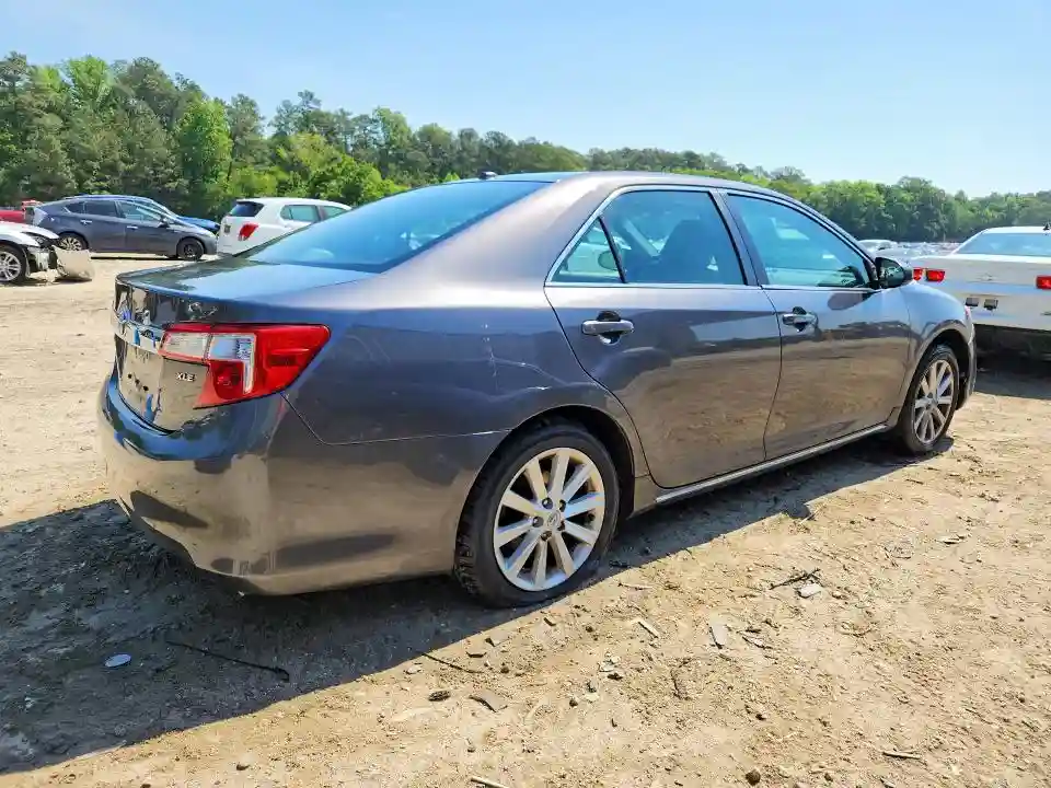 4T1BF1FK1EU426197 2014 TOYOTA CAMRY-2