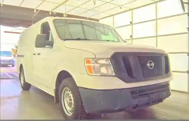 1N6BF0KM1GN811999 2016 NISSAN NV-0