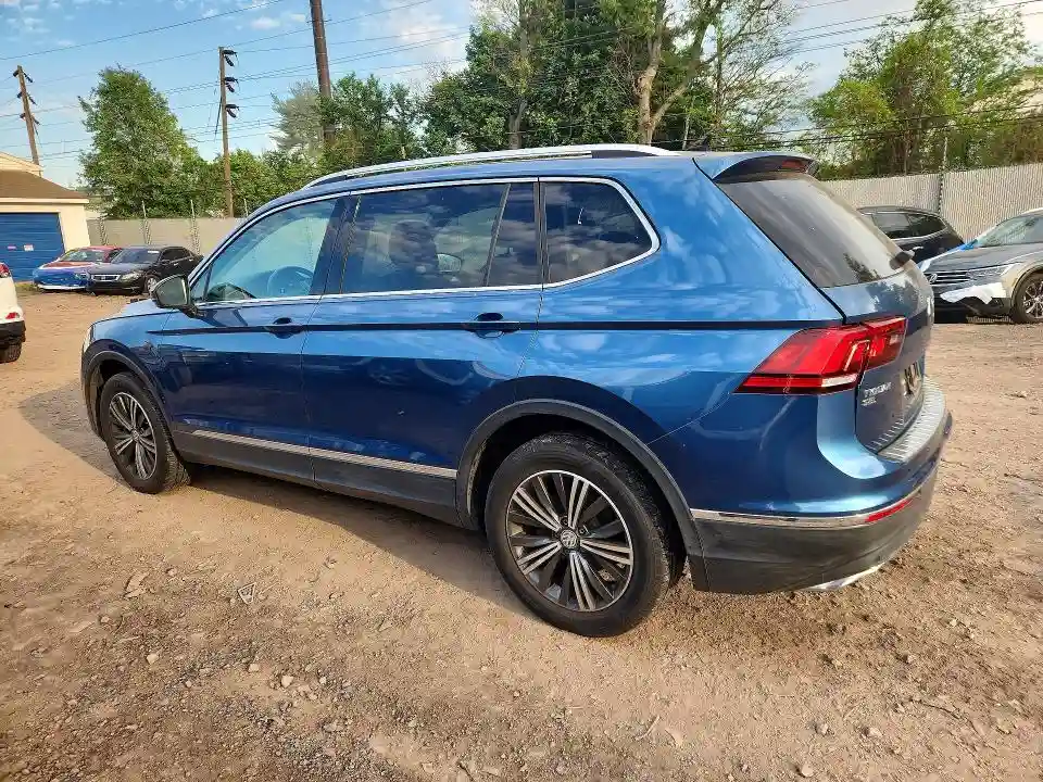 3VV3B7AX4KM102401 2019 VOLKSWAGEN TIGUAN-1