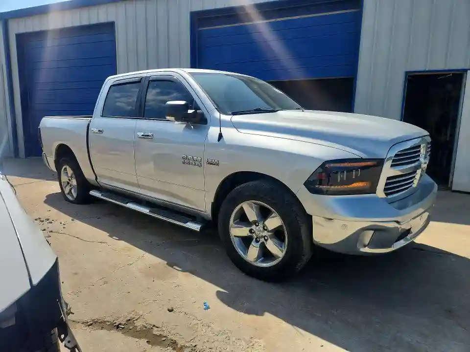 1C6RR6LT0GS128136 2016 RAM 1500-3