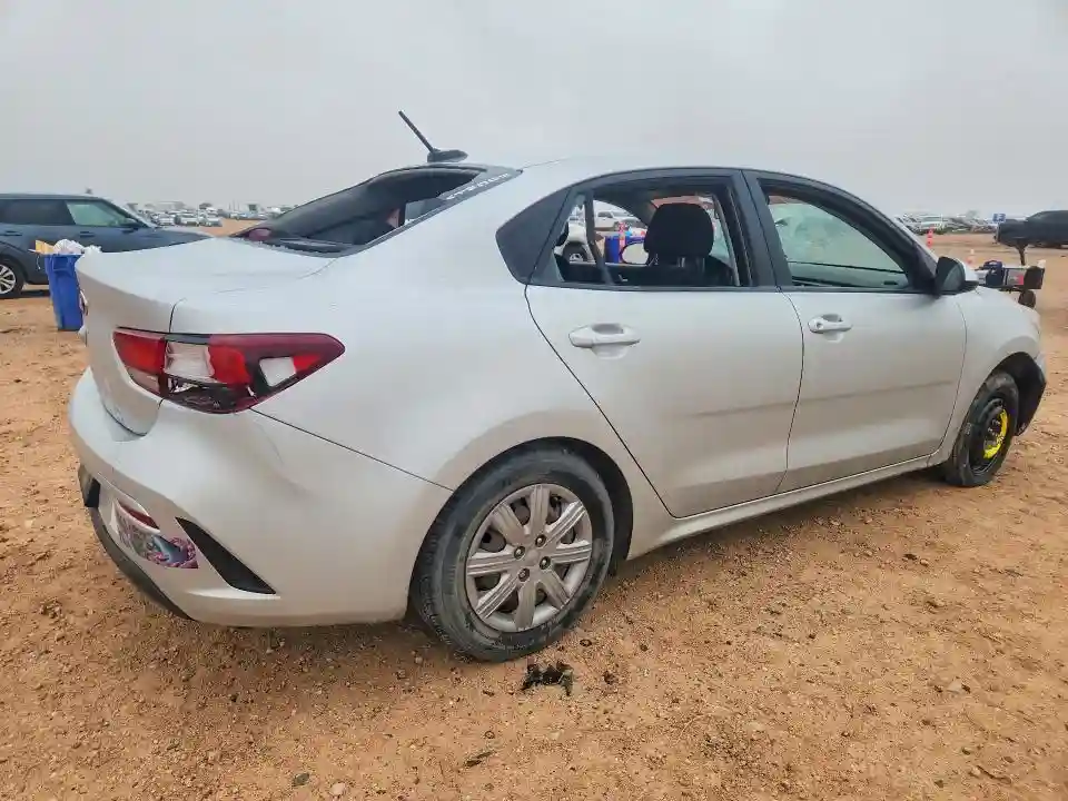 3KPA24AD9ME382324 2021 KIA RIO-2