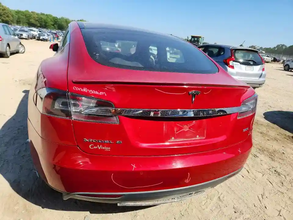 5YJSA1V26FF097379 2015 TESLA MODEL S-5