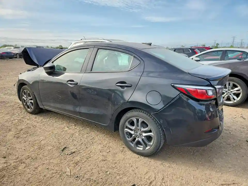 3MYDLBYV6KY517740 2019 TOYOTA YARIS-1