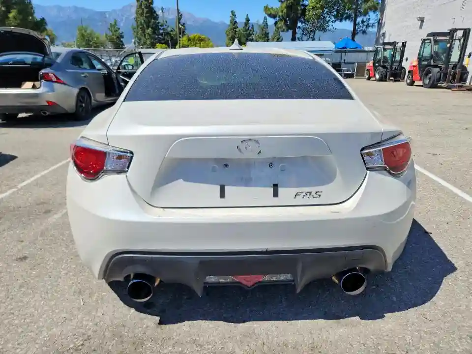 JF1ZNAA11D1730852 2013 SCION FRS-5