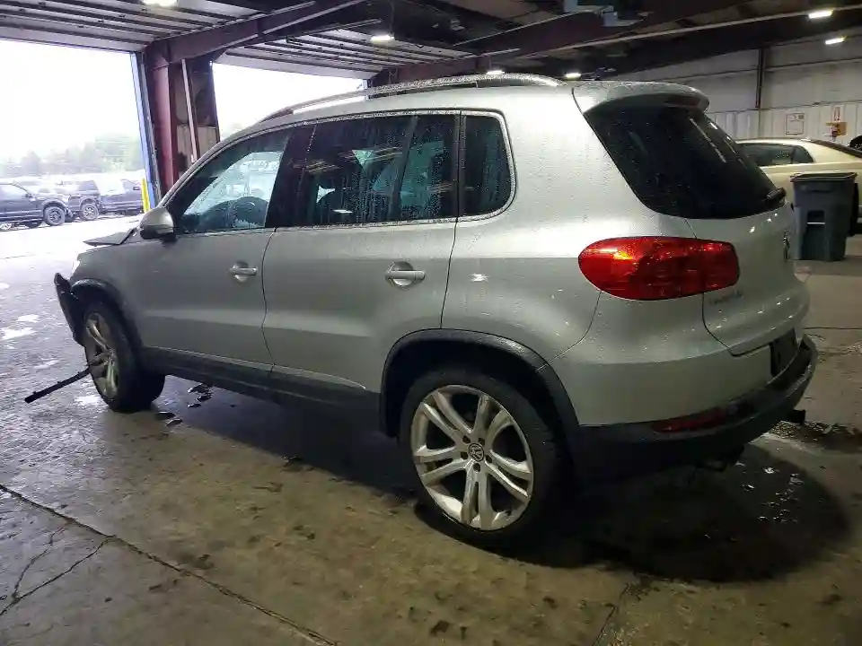 WVGBV7AX9CW535260 2012 VOLKSWAGEN TIGUAN-1