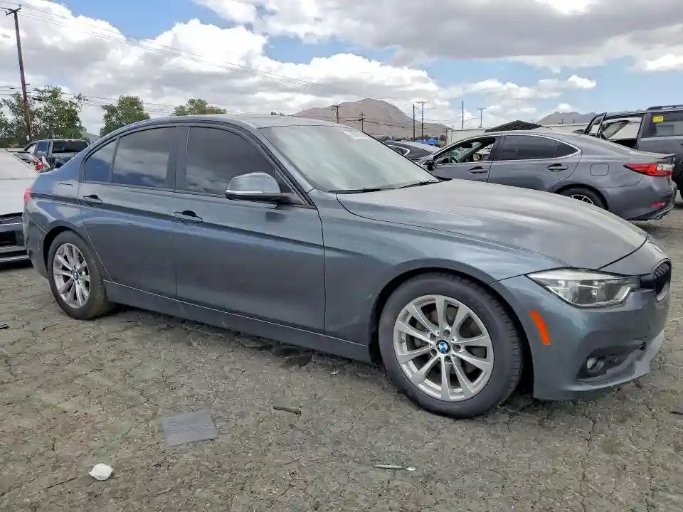WBA8E1G59JNU92847 2018 BMW 3 SERIES-3