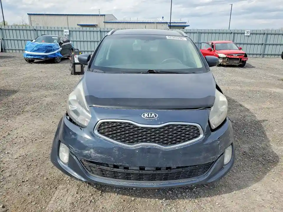KNAHT8A38G7134531 2016 KIA RONDO-4