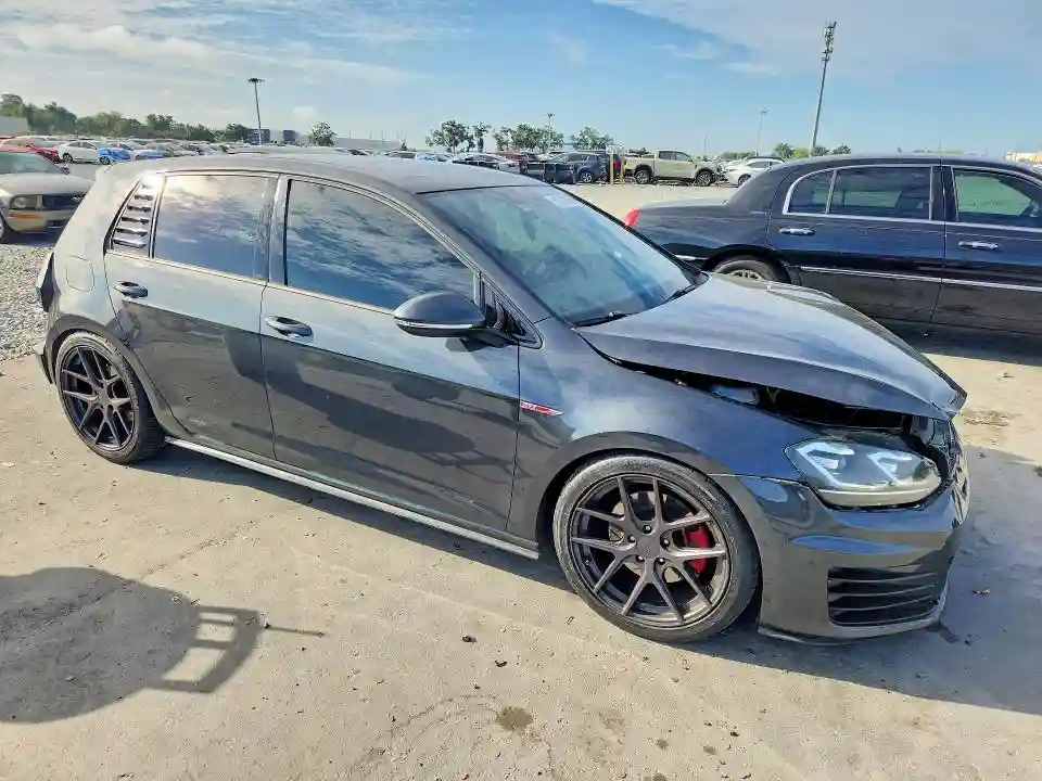 3VW4T7AU3FM009877 2015 VOLKSWAGEN GTI-3