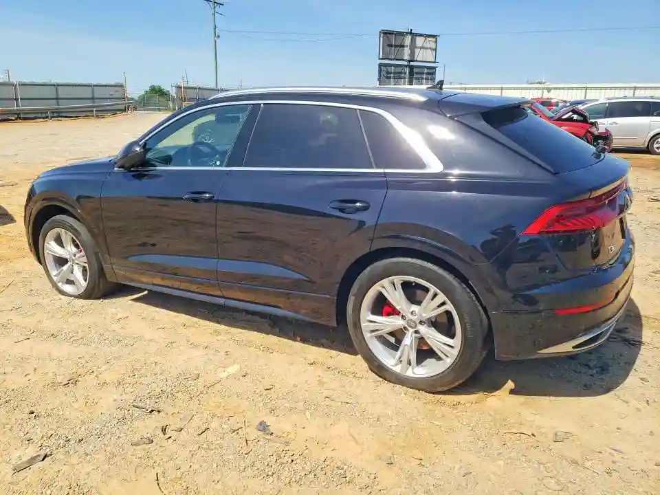 WA1CVAF10KD008626 2019 AUDI Q8-1