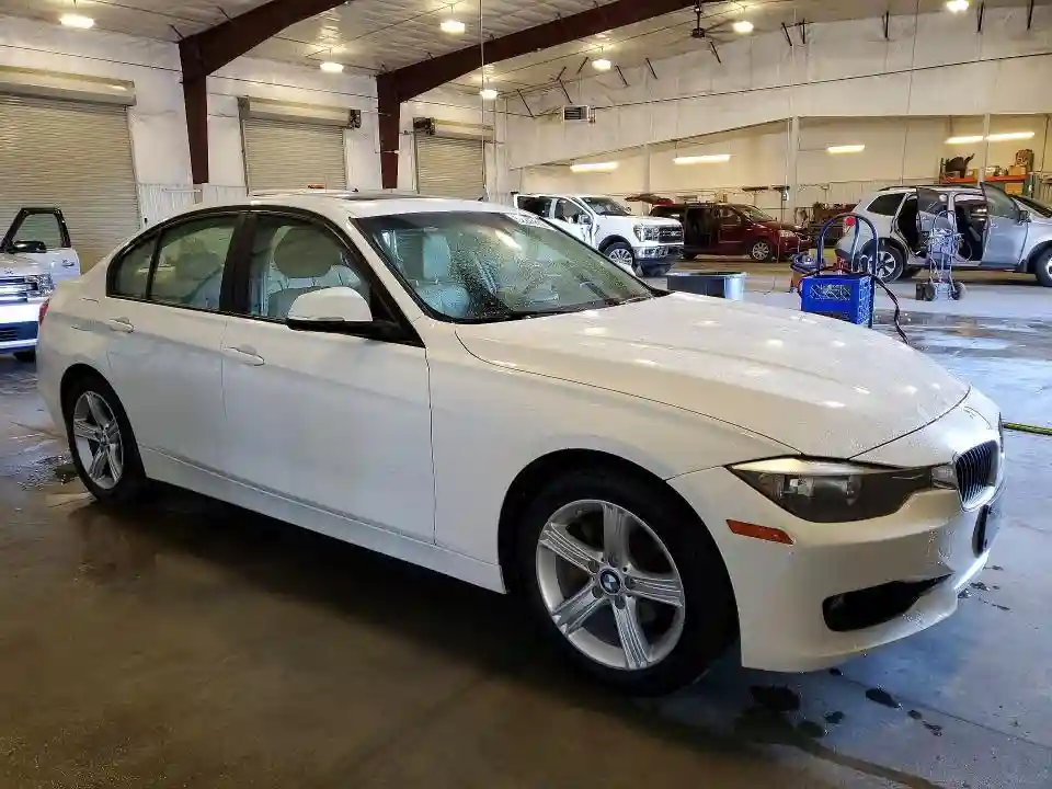 WBA3C3G55ENS69920 2014 BMW 3 SERIES-3
