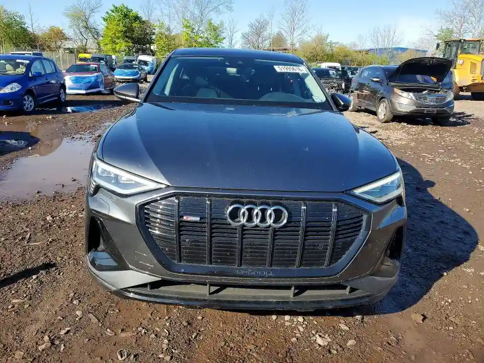 WA11AAGE0MB012341 2021 AUDI E-TRON-4