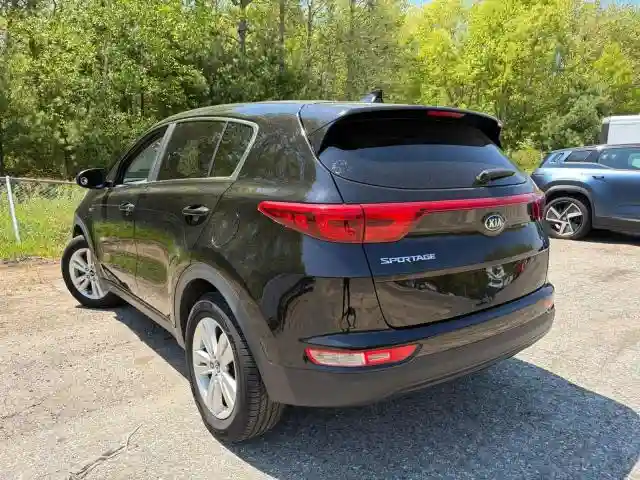 KNDPMCAC5H7258370 2017 KIA SPORTAGE-2