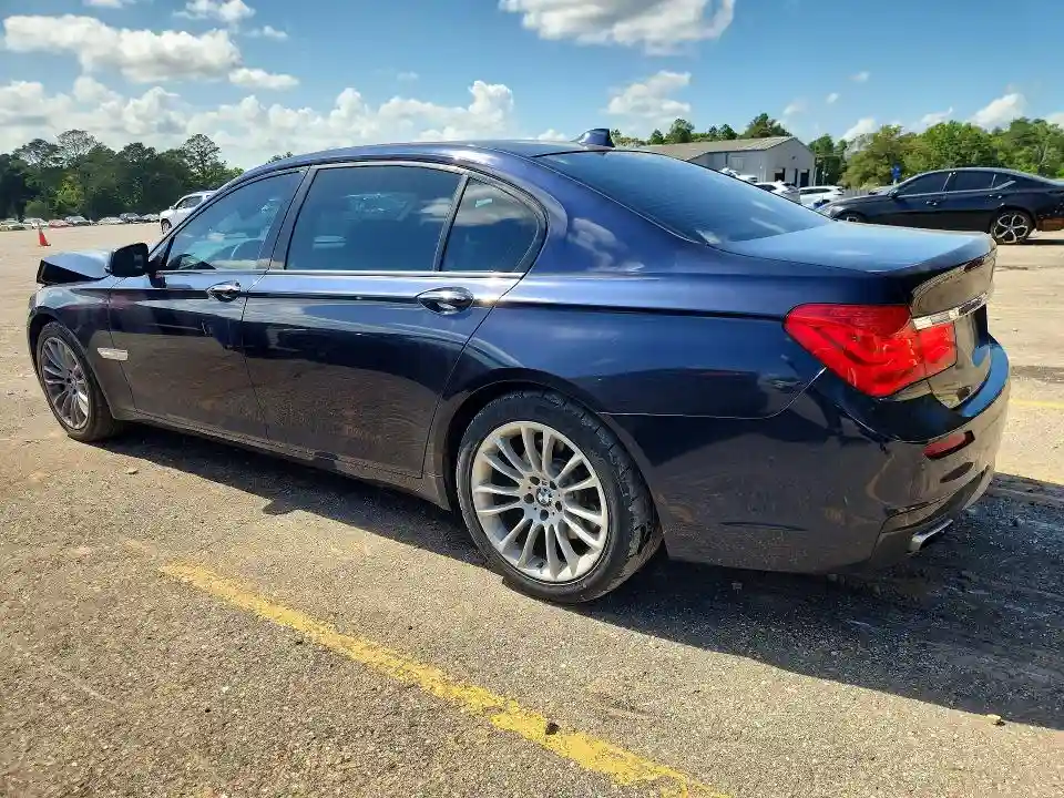 WBAKB4C56BC392661 2011 BMW 7 SERIES-1