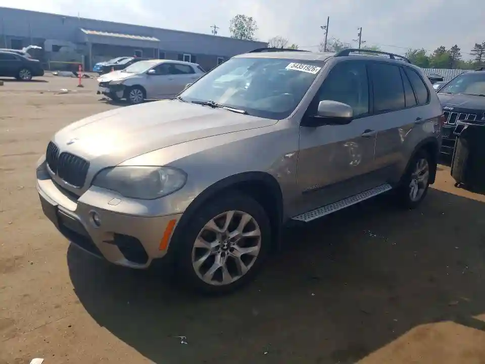 5UXZV4C5XBL403250 2011 BMW X5-0
