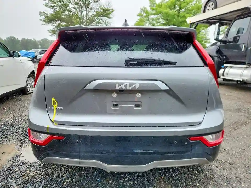 KNDCR3L12R5112582 2024 KIA NIRO-5
