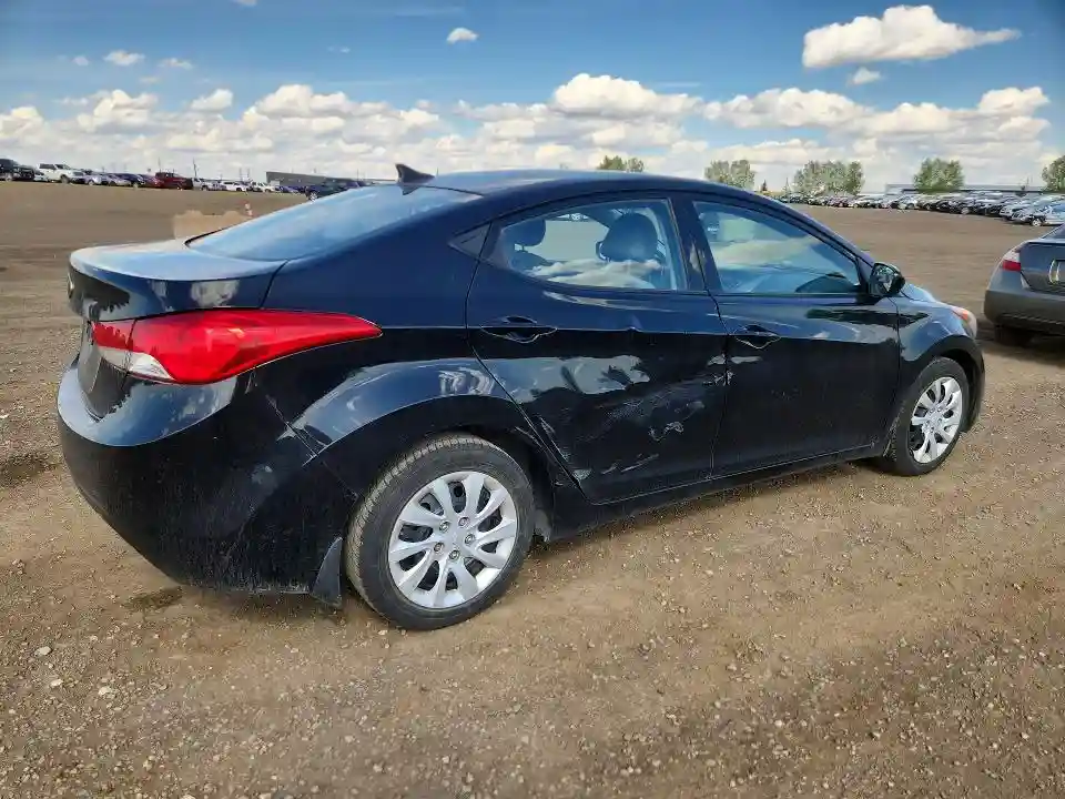 5NPDH4AE0DH388965 2013 HYUNDAI ELANTRA-2