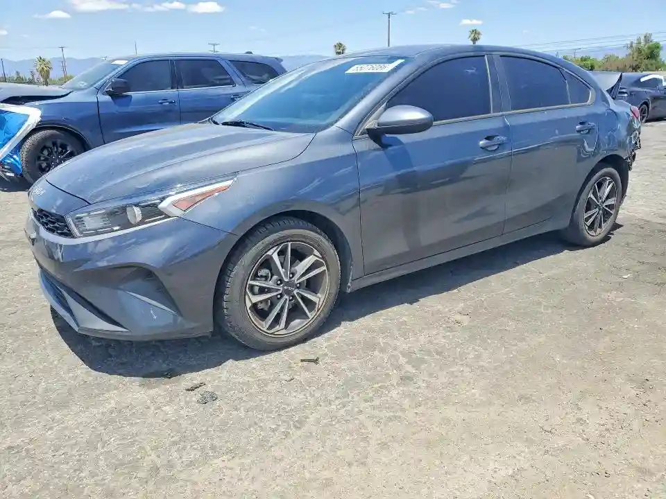 3KPF24AD4PE693797 2023 KIA FORTE LXS-0