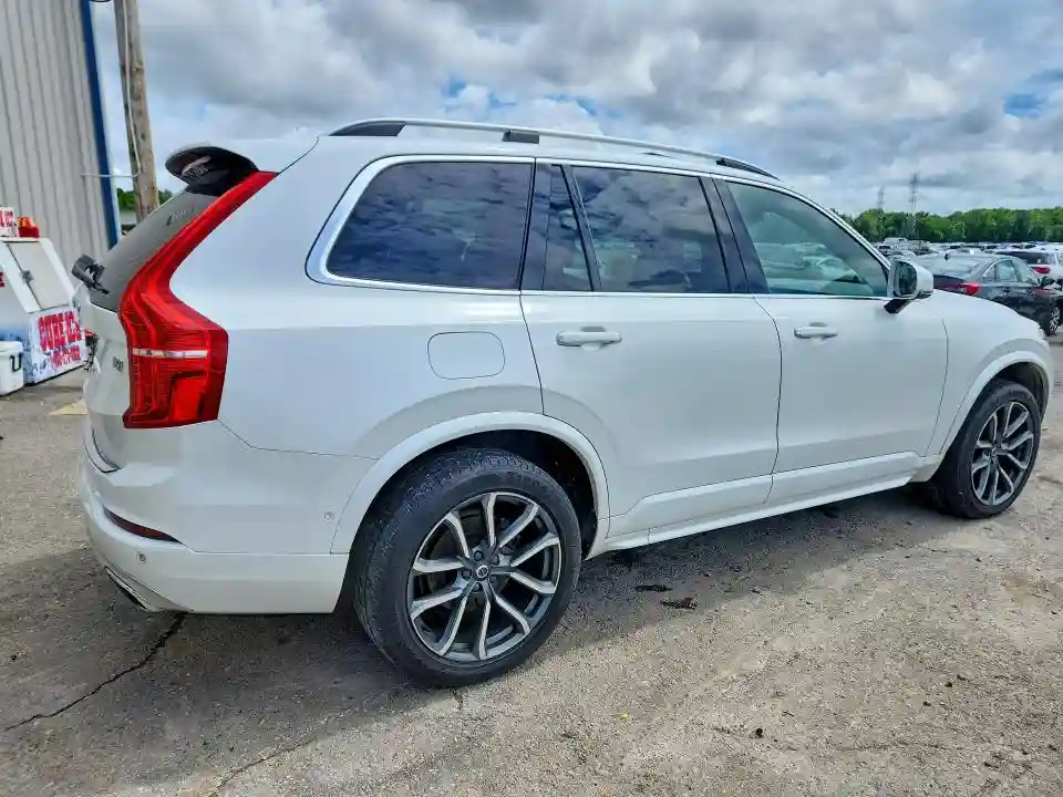 YV4A22PK1H1180531 2017 VOLVO XC90-2