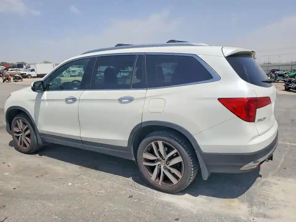 5FNYF6H05HB104943 2017 HONDA PILOT-1