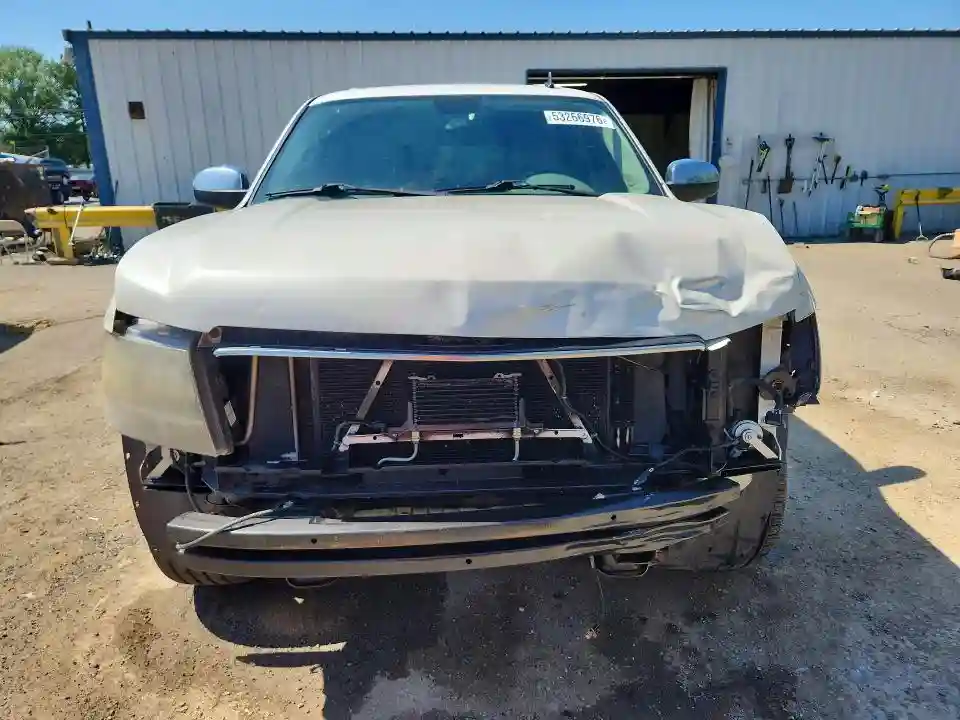 1GNSCKE05BR376977 2011 CHEVROLET SUBURBAN-4