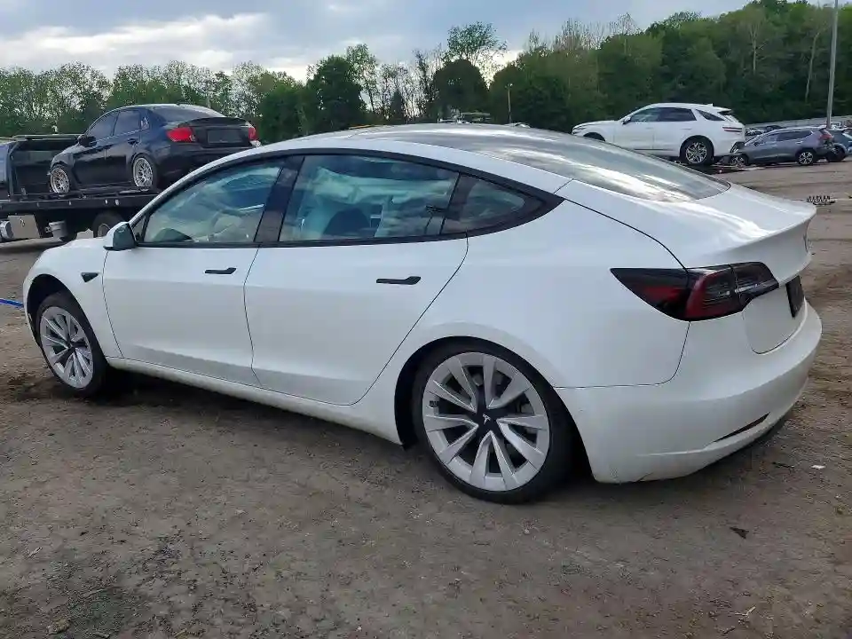 5YJ3E1EB7NF254327 2022 TESLA MODEL 3-1