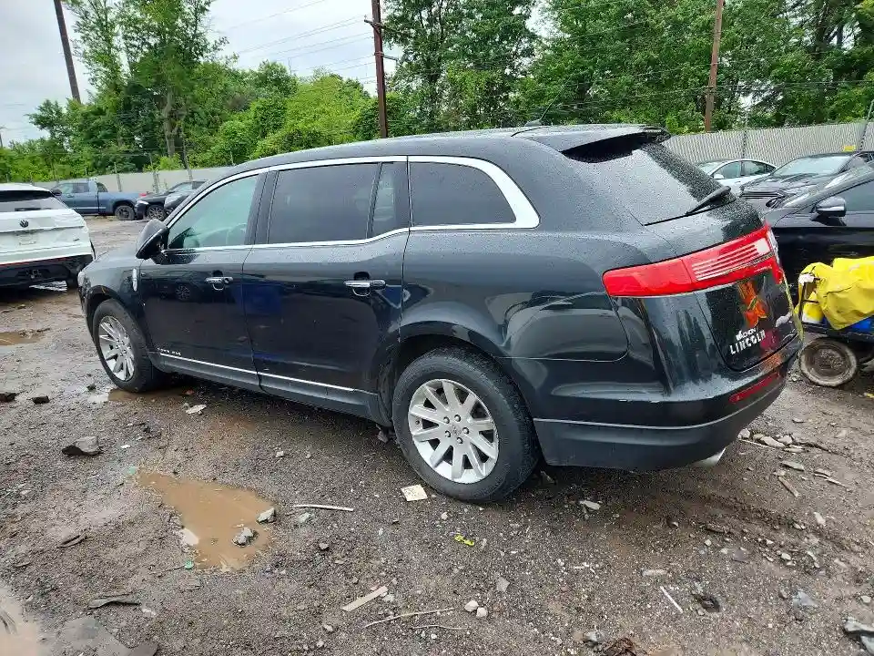 2LMHJ5NKXFBL00918 2015 LINCOLN MKT-1