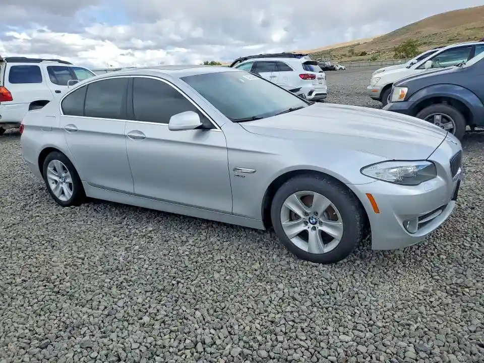 WBAXH5C53CDW02039 2012 BMW 5 SERIES-3