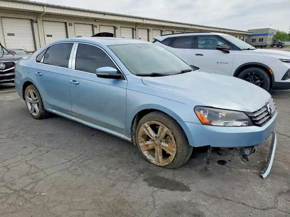 1VWBN7A37DC042422 2013 VOLKSWAGEN PASSAT-3