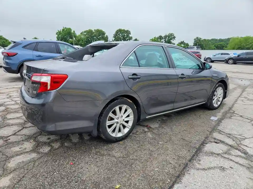 4T1BD1FK5DU066551 2013 TOYOTA CAMRY SOLA-2