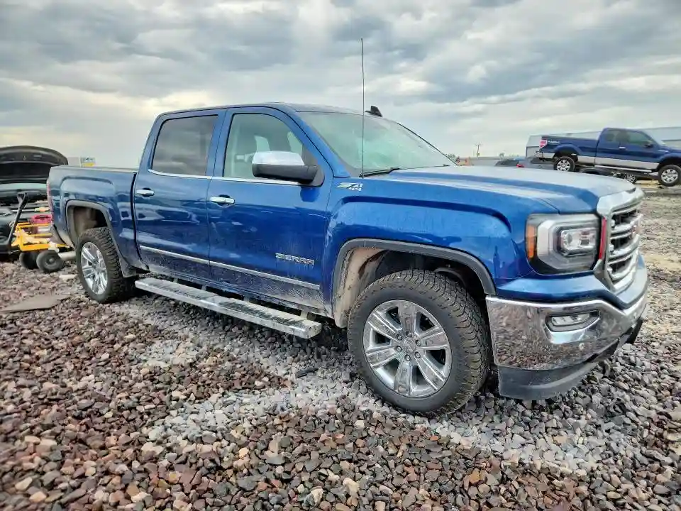 3GTU2NEC1JG552809 2018 GMC SIERRA-3
