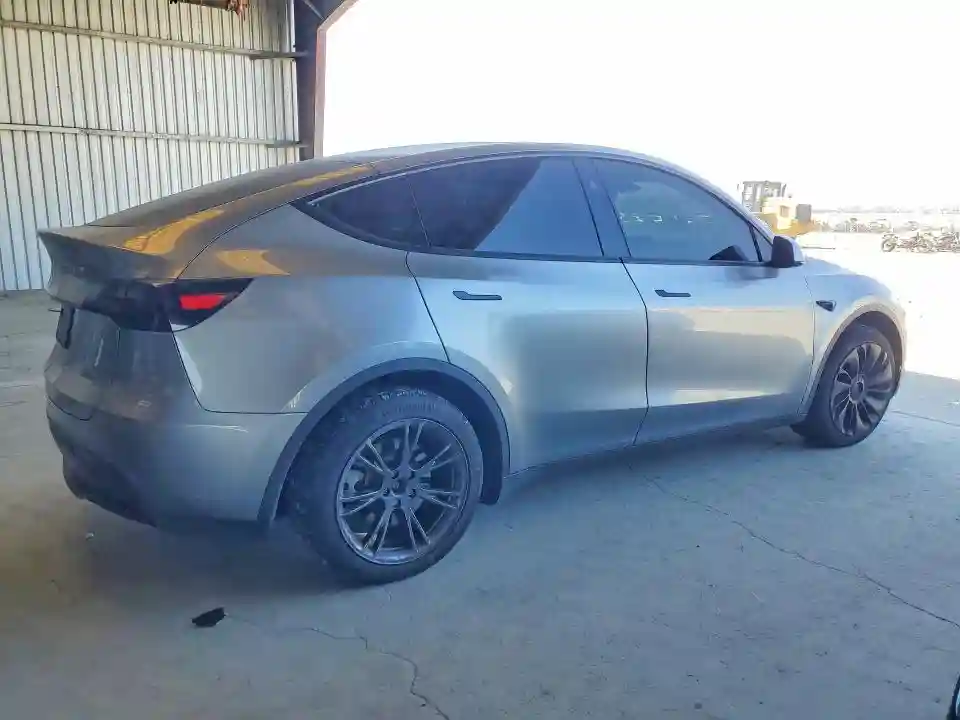 7SAYGAEE1RF127897 2024 TESLA MODEL Y-2