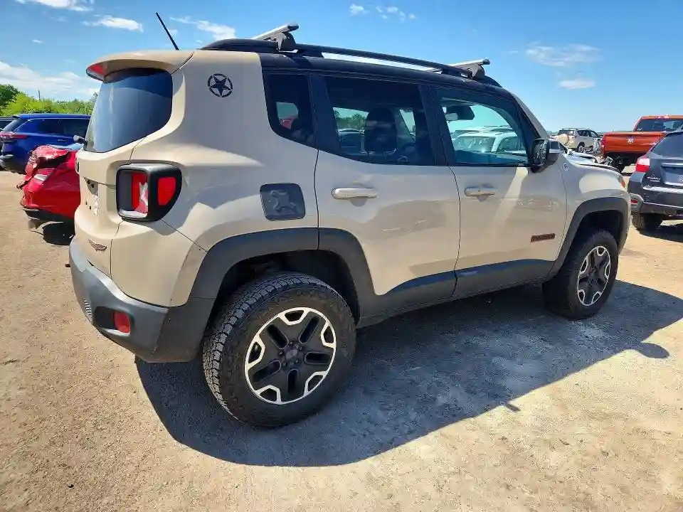 ZACCJBCT9GPC80792 2016 JEEP RENEGADE-2