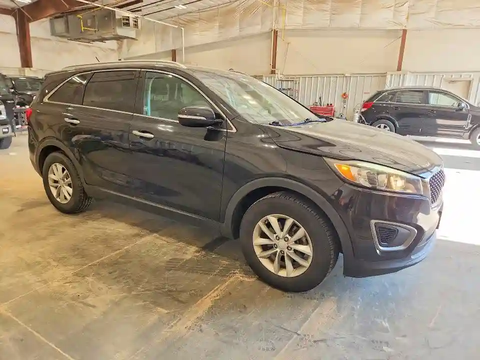5XYPG4A59HG196988 2017 KIA SORENTO-3