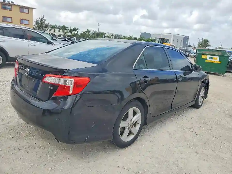 4T1BF1FK2EU787549 2014 TOYOTA CAMRY-2