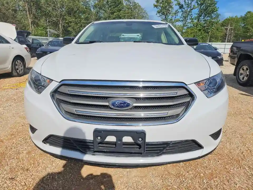 1FAHP2D84JG109232 2018 FORD TAURUS-4