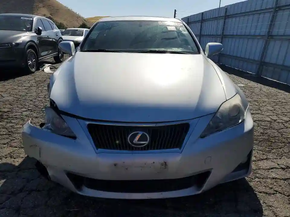 JTHBF5C22B2101838 2011 LEXUS IS-4
