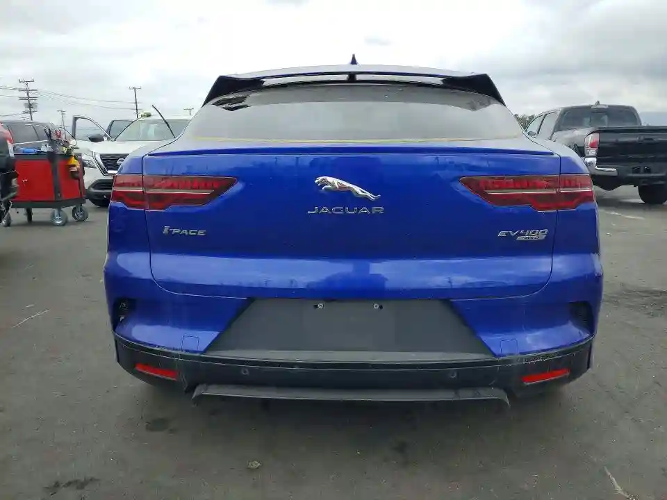 SADHD2S17K1F72812 2019 JAGUAR I-PACE-5