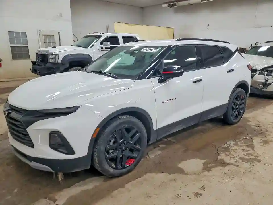 3GNKBCR40NS122570 2022 CHEVROLET BLAZER-0