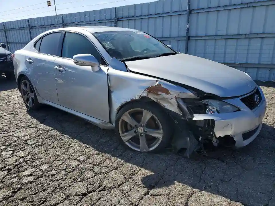 JTHBF5C22B2101838 2011 LEXUS IS-3
